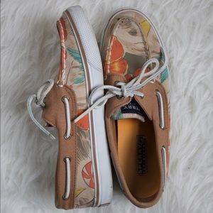 Great condition Sperry Top-Sider boat shoes